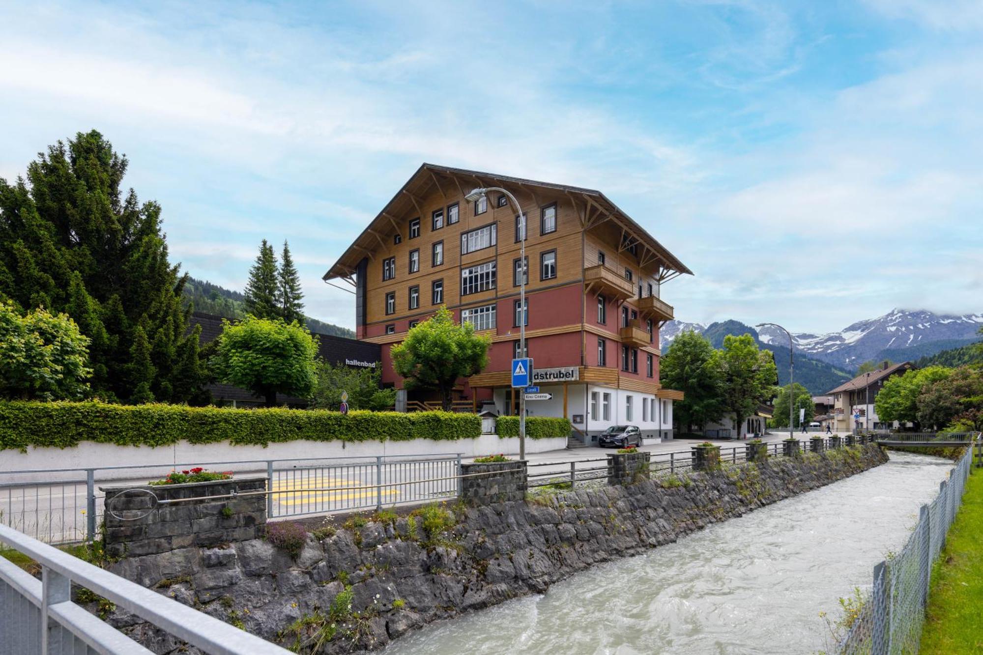 Sporthotel Wildstrubel Ленк Экстерьер фото